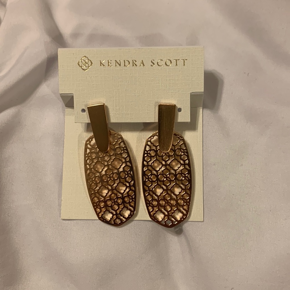 Kendra Scott Gold Filigree Drop Earrings